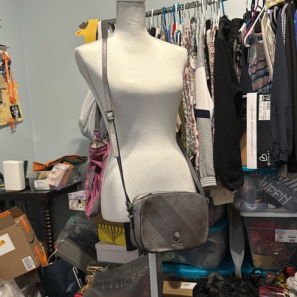 Kurt Geiger, Kensington Crossbody Bag in Gunmetal Metallic Gray - Picture 12 of 13